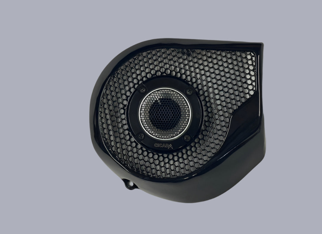 23.5 CVO+  Harley Davidson STREET GLIDE GRILL W/TWEETER