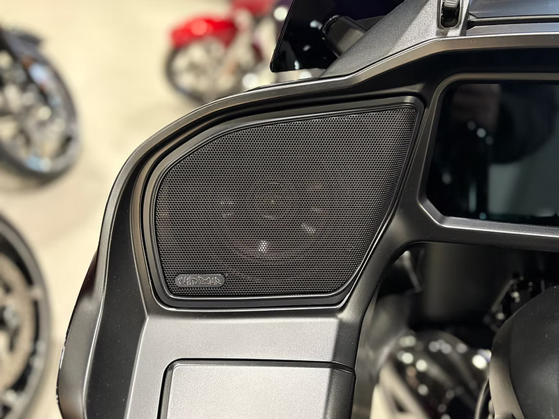 Hogtunes Upgraded Grills for 2024-Current Road Glide