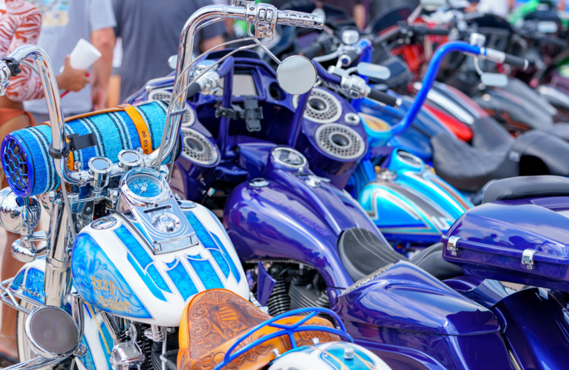zoomed in image of chrome motorcycles